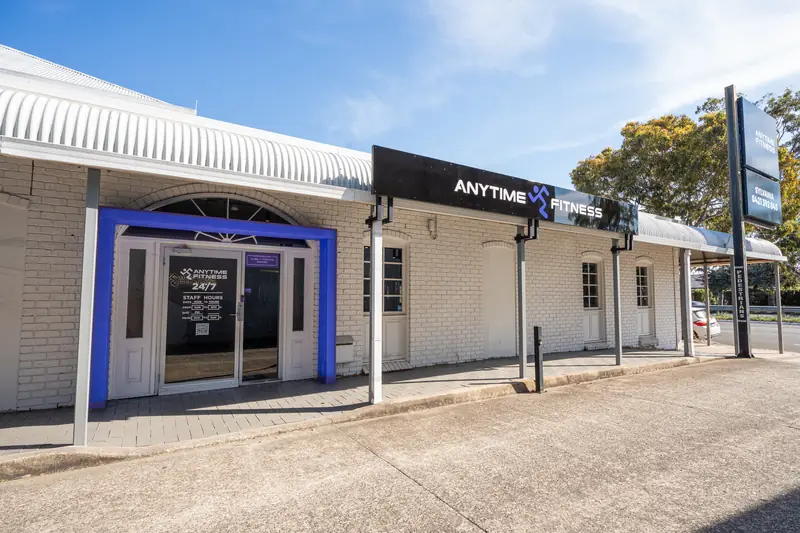 The front of the gym on Princes Highway